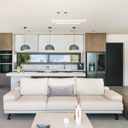 Villa 7 Seas - With Amazing View *