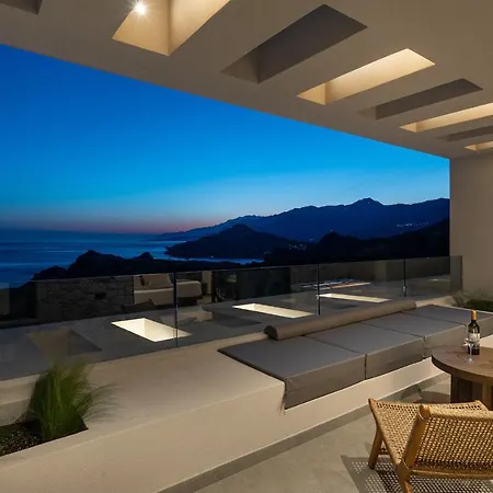 7 Seas - With Amazing View Villa *