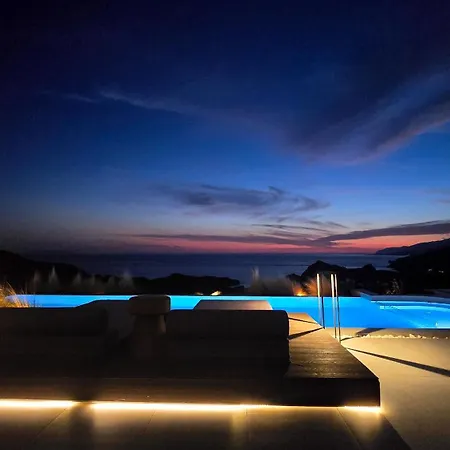 7 Seas - With Amazing View Villa